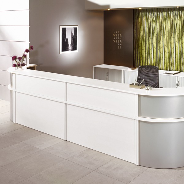 Find den rigtige receptionsskranke hos JustMore til konkurrencedygtig pris